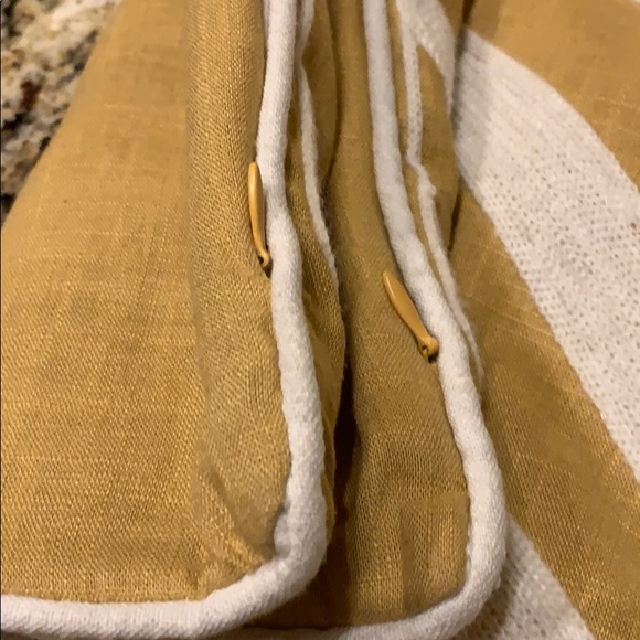 2 mustard and white pillow covers 20x20 w/zipper - Picture 3 of 3